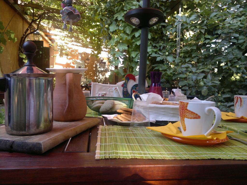命运之屋住宿加早餐旅馆 Loiri Porto San Paolo 外观 照片