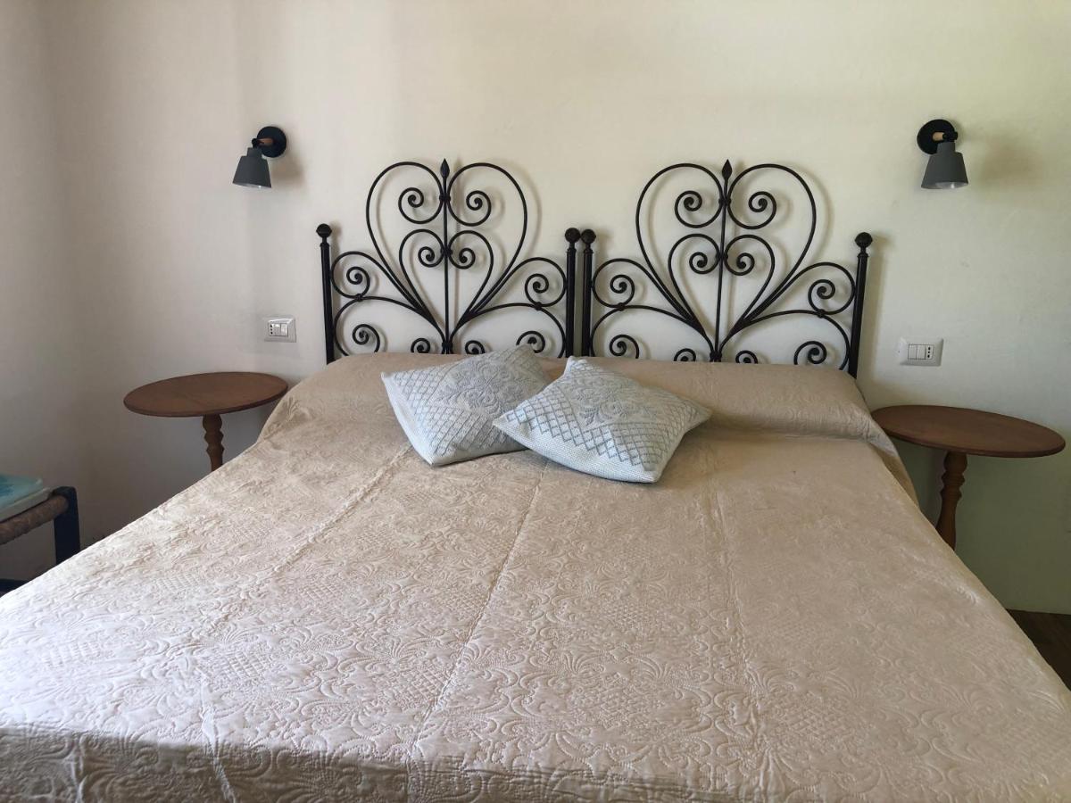 命运之屋住宿加早餐旅馆 Loiri Porto San Paolo 外观 照片