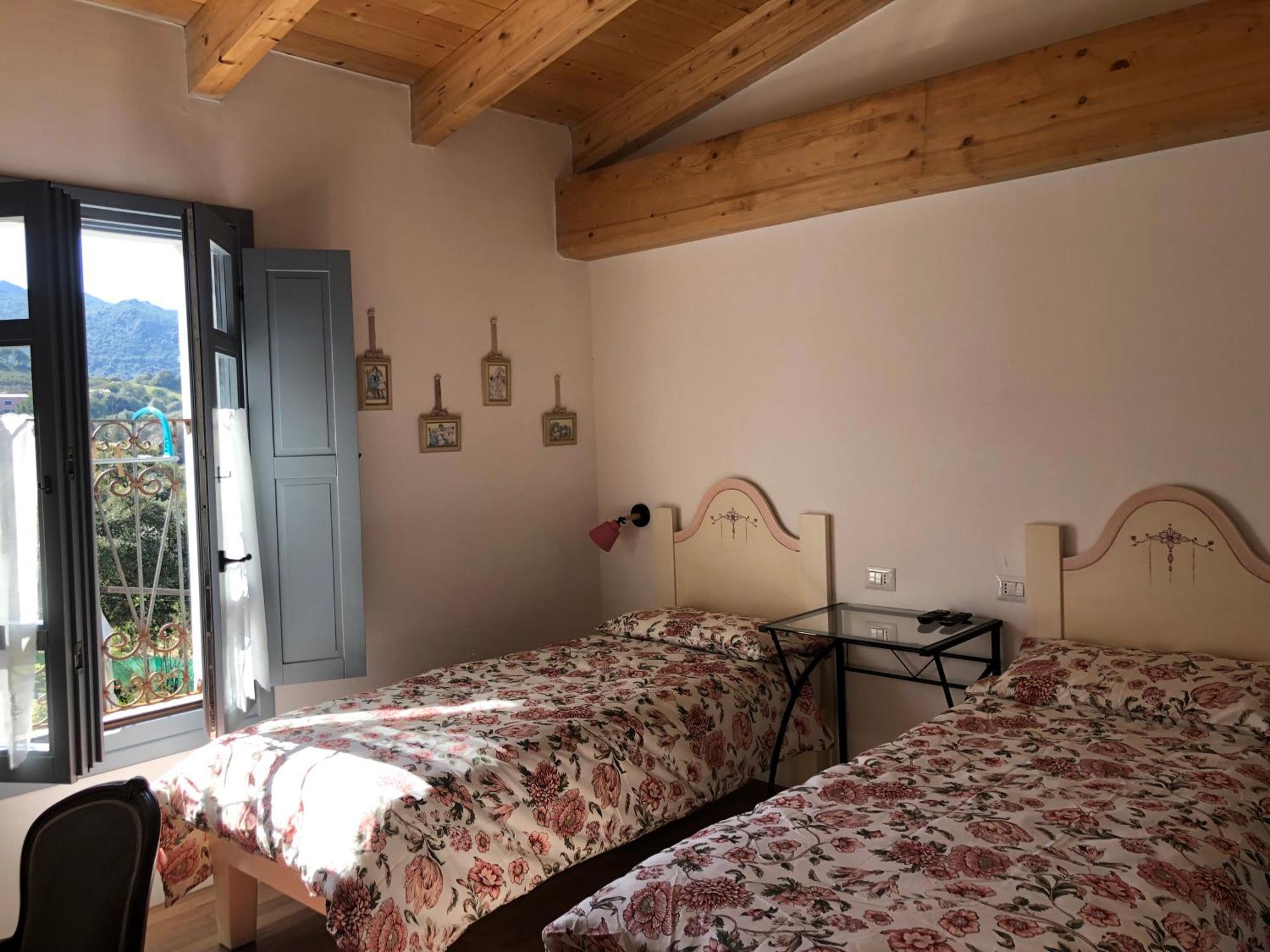 命运之屋住宿加早餐旅馆 Loiri Porto San Paolo 外观 照片