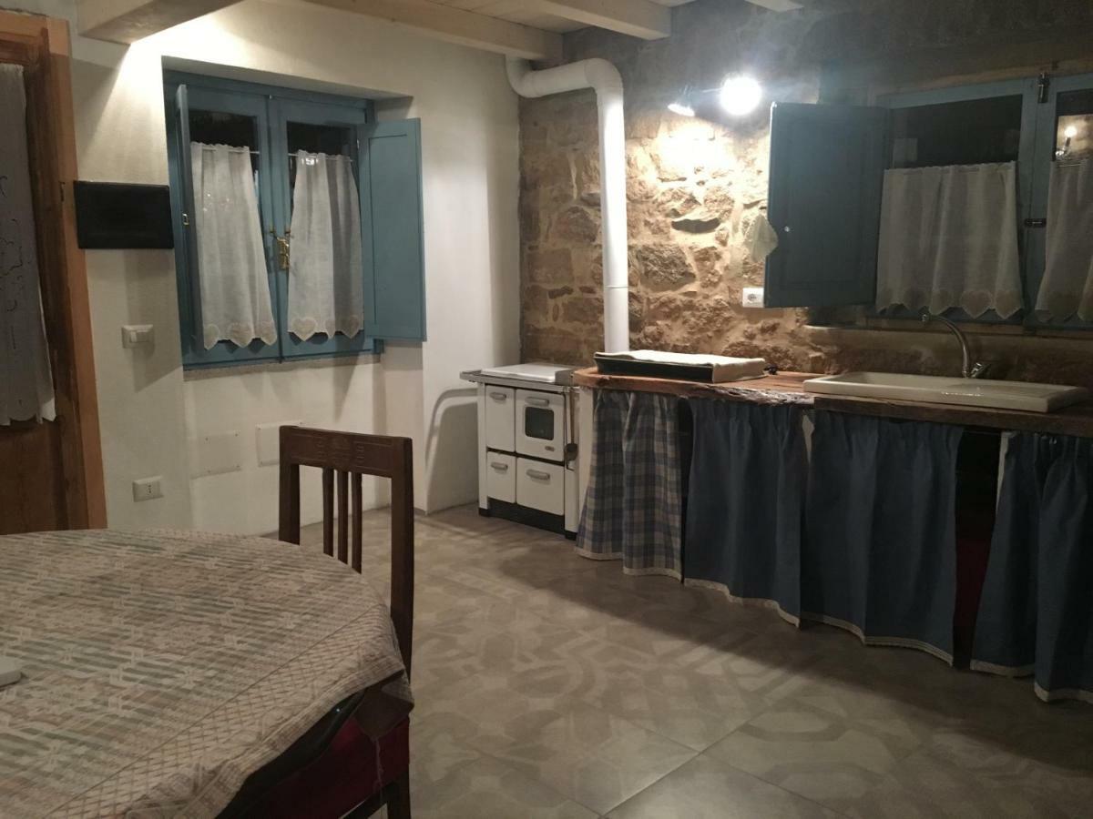命运之屋住宿加早餐旅馆 Loiri Porto San Paolo 外观 照片
